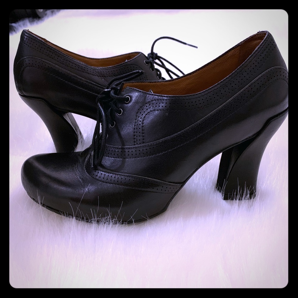 Earthies Forteena Oxfords